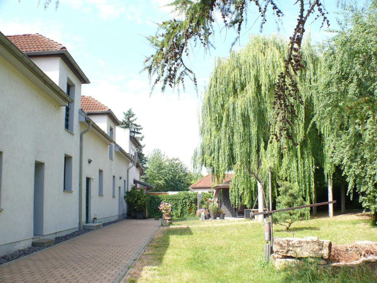 Apartment Im Gruenen Mit Anbindung Ans Zentrum Erfurt Luaran gambar